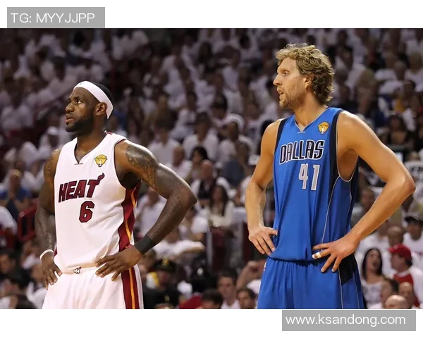2006年NBA总决赛第三场热火对小牛的经典对决回顾与精彩瞬间解析