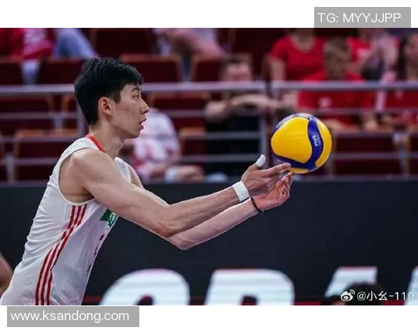 中国男排与俄罗斯男排激战正酣争夺世界排球赛荣耀之巅